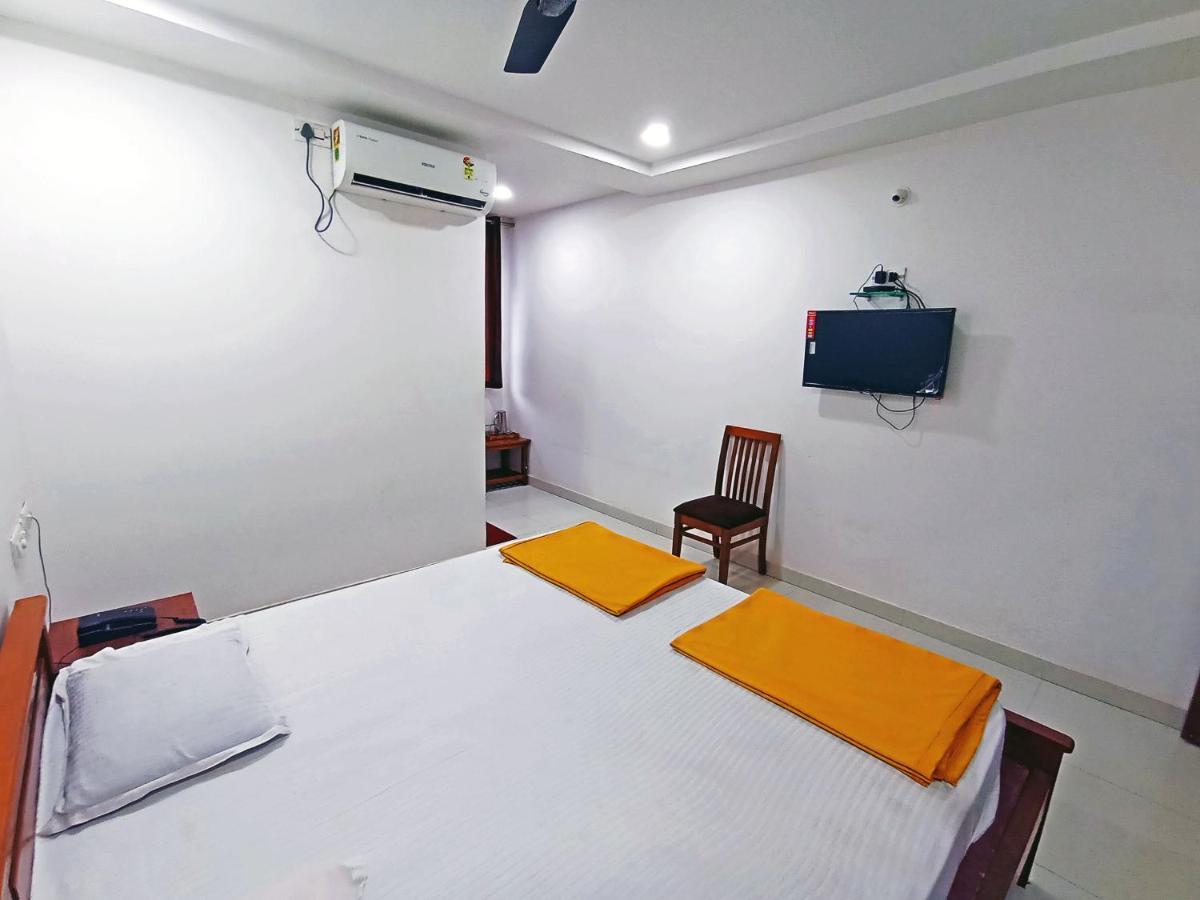 Staymaker Shri Shakti Residency 후블리 외부 사진