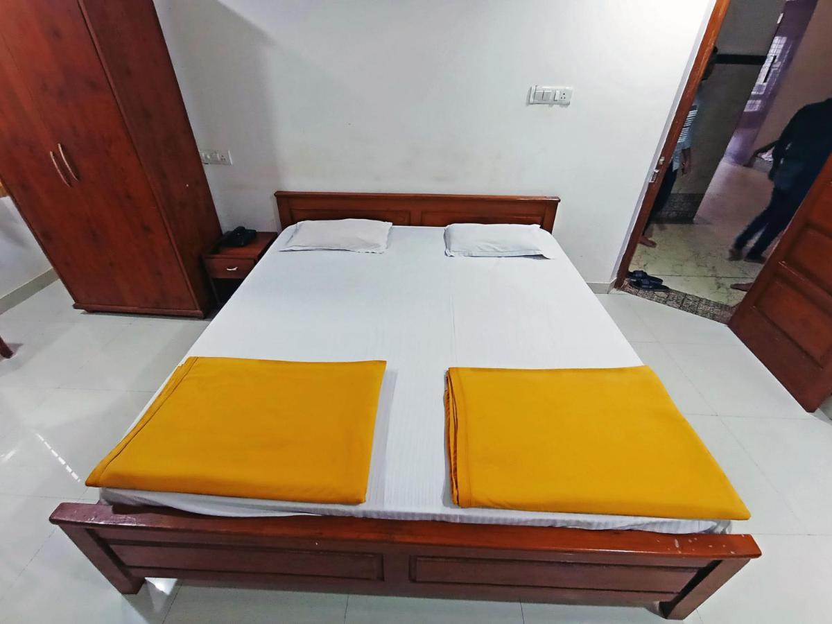 Staymaker Shri Shakti Residency 후블리 외부 사진