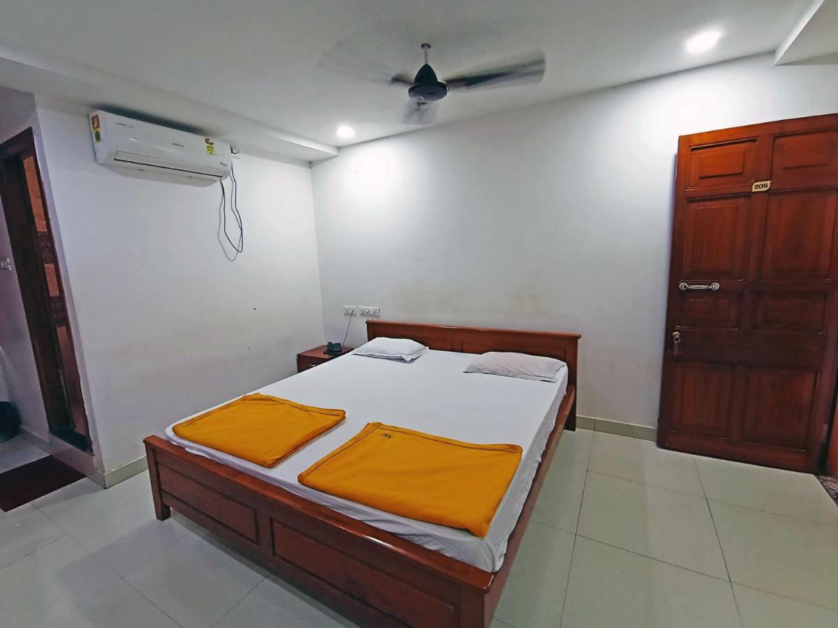 Staymaker Shri Shakti Residency 후블리 외부 사진