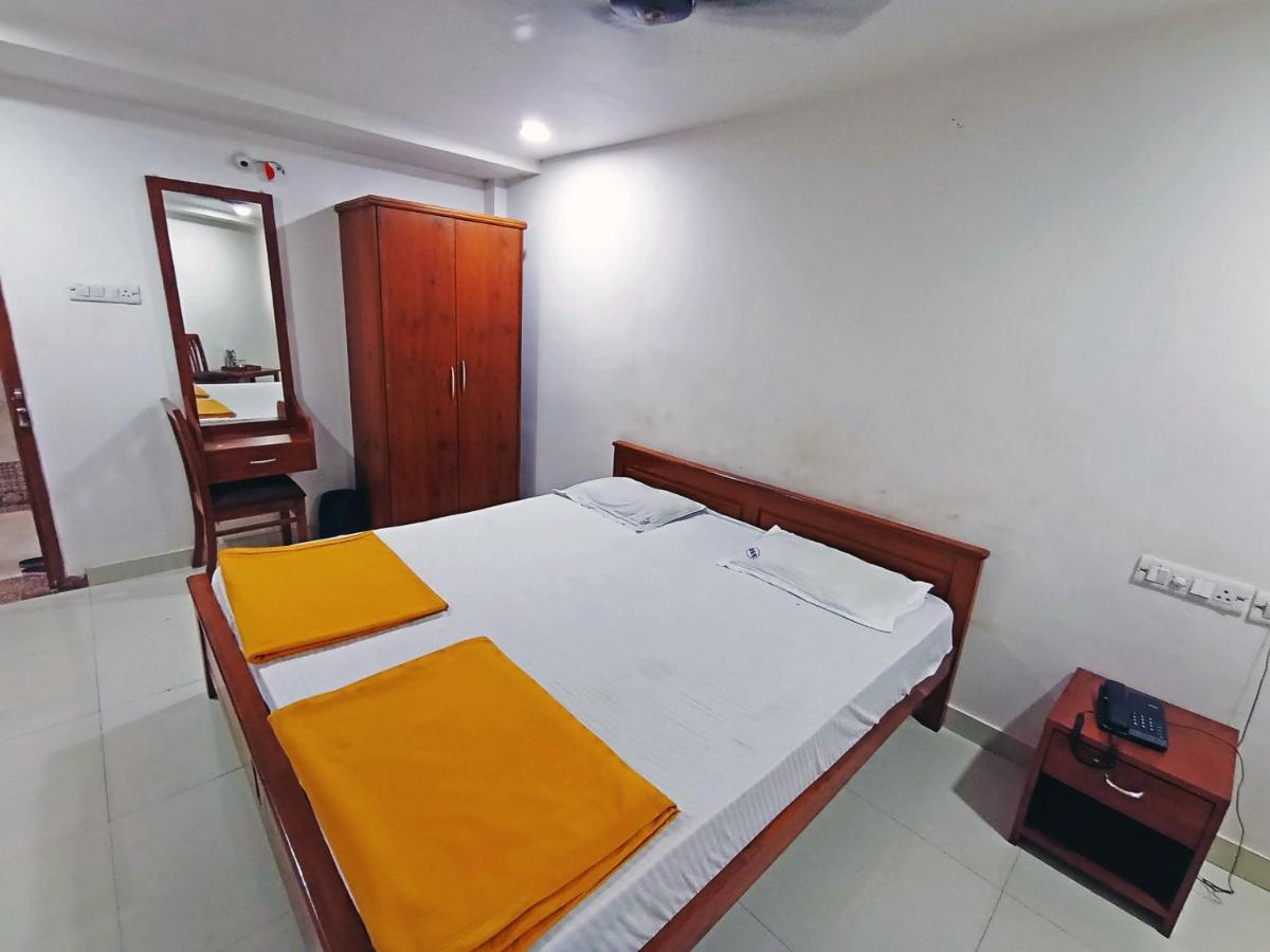 Staymaker Shri Shakti Residency 후블리 외부 사진