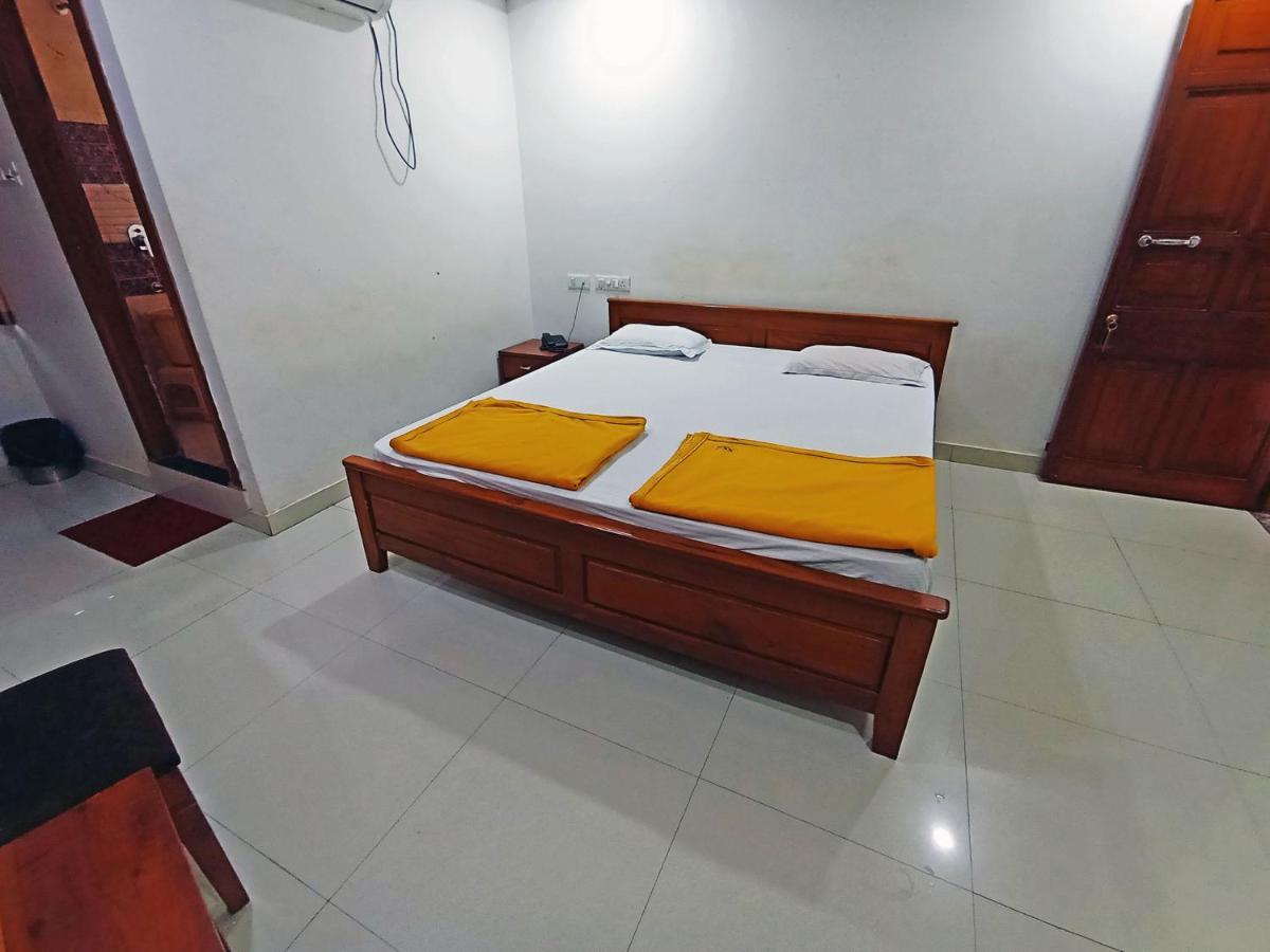 Staymaker Shri Shakti Residency 후블리 외부 사진