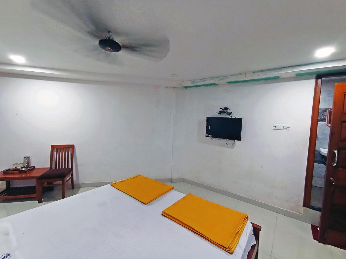 Staymaker Shri Shakti Residency 후블리 외부 사진