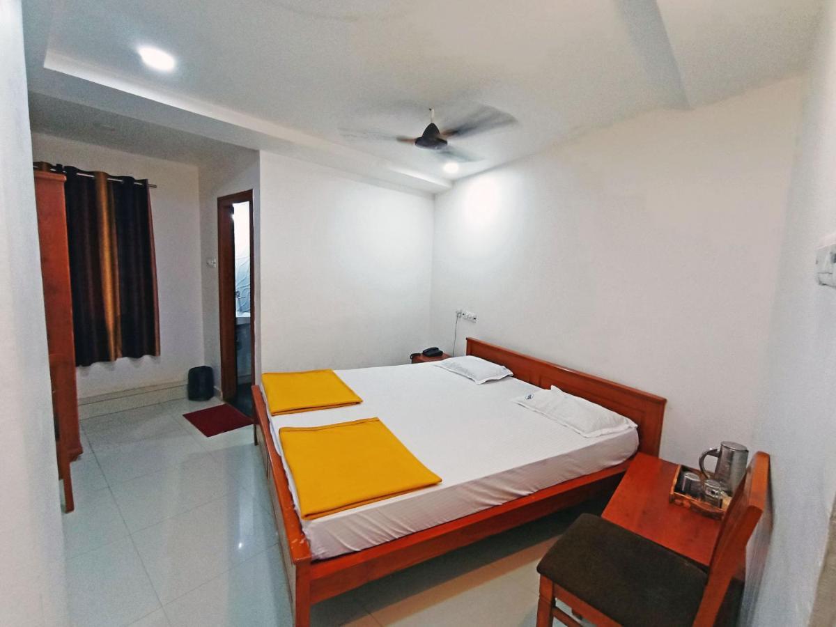 Staymaker Shri Shakti Residency 후블리 외부 사진