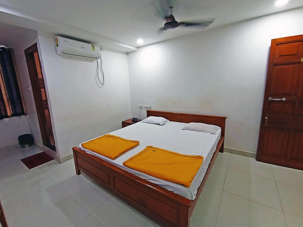 Staymaker Shri Shakti Residency 후블리 외부 사진