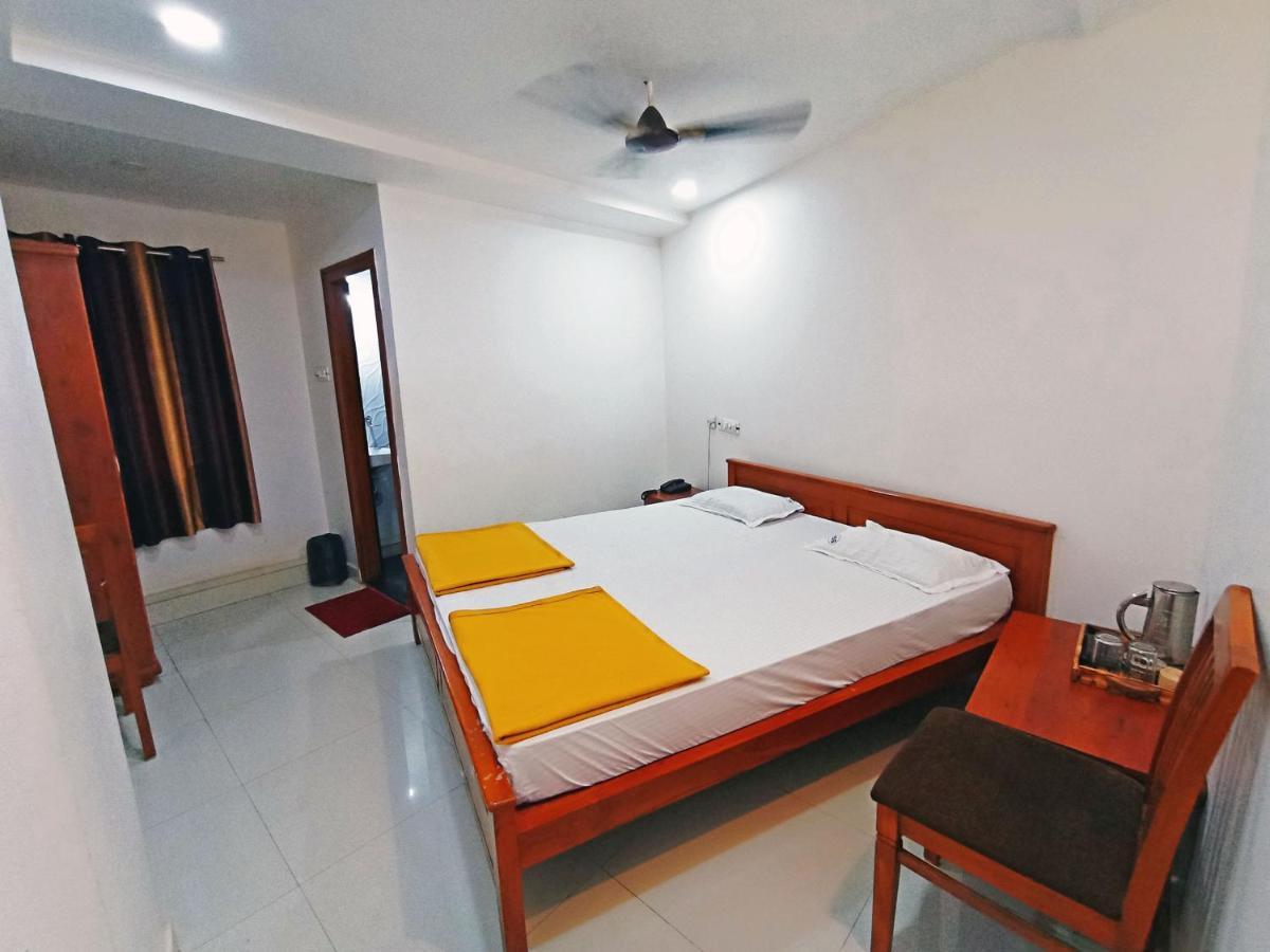 Staymaker Shri Shakti Residency 후블리 외부 사진