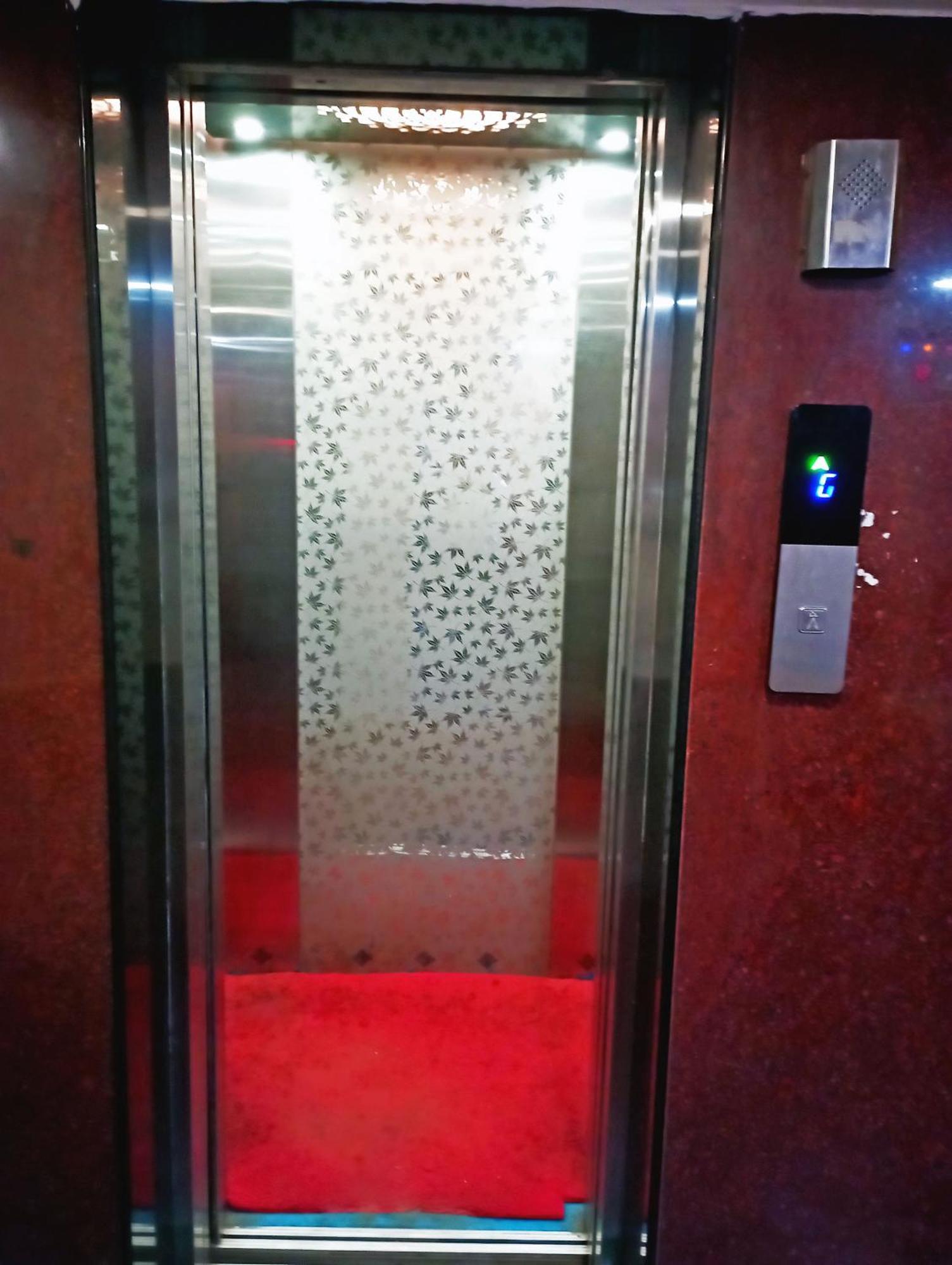Staymaker Shri Shakti Residency 후블리 외부 사진