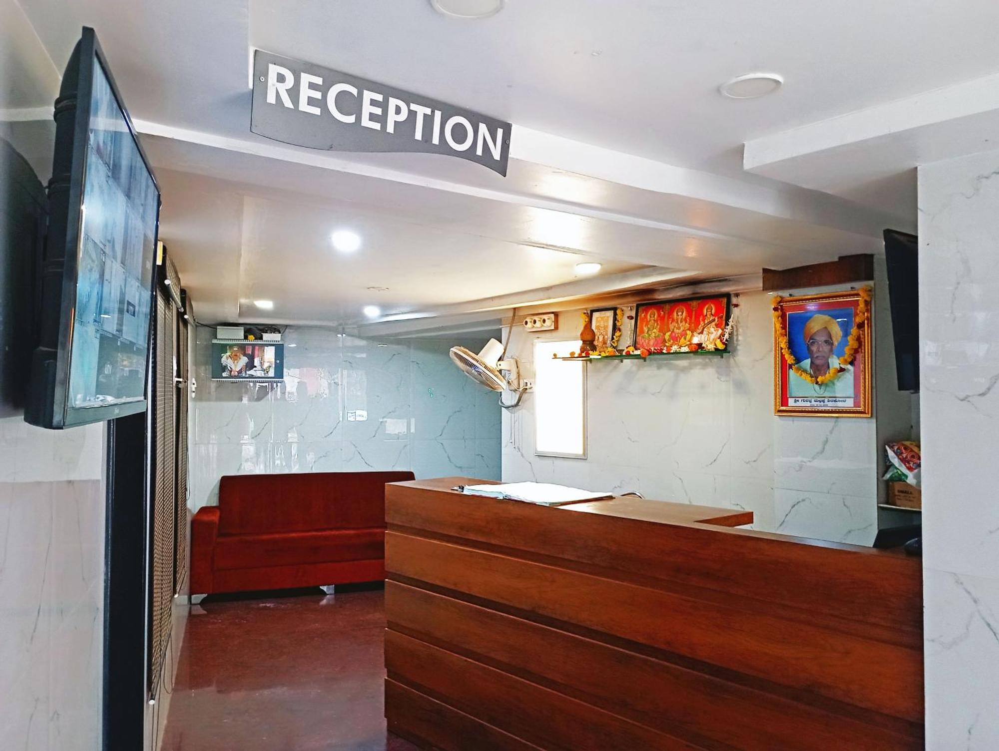 Staymaker Shri Shakti Residency 후블리 외부 사진