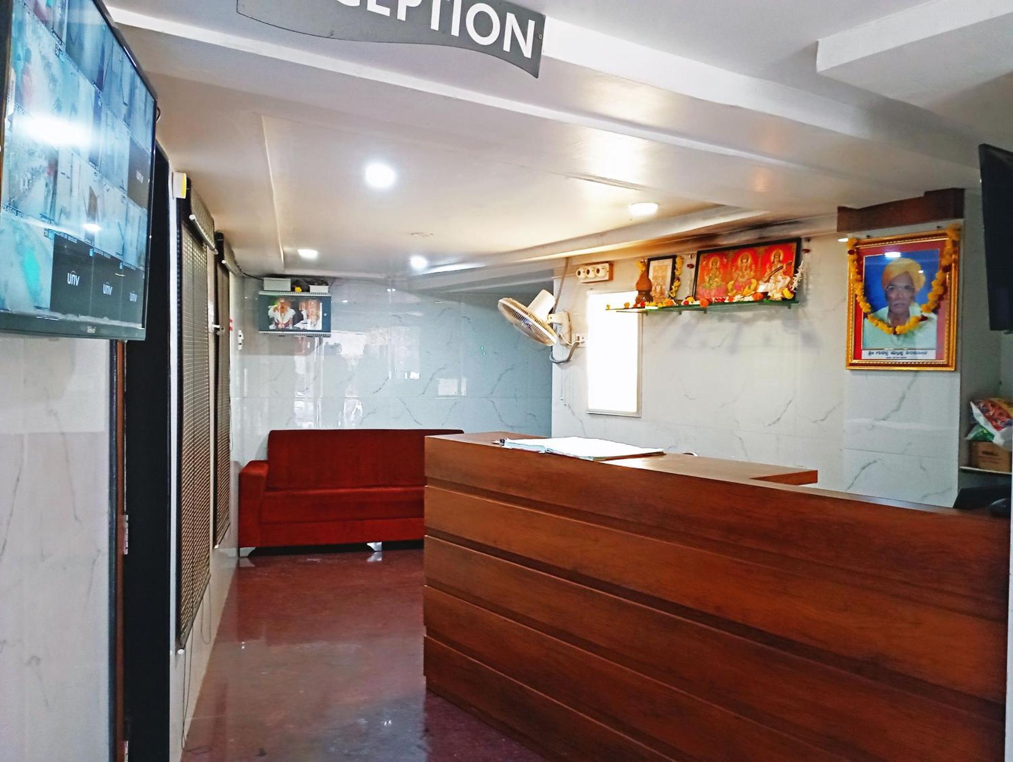 Staymaker Shri Shakti Residency 후블리 외부 사진